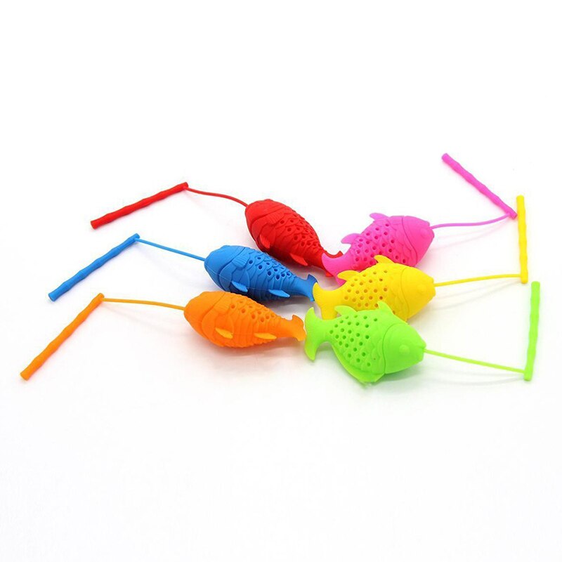 Leuke Kleine Vis Vorm Silicone Thee-ei Theezeefje Filter Siliconen Luiaard Thee Zetgroep Voor Drinken Koffie Thee Accessoires