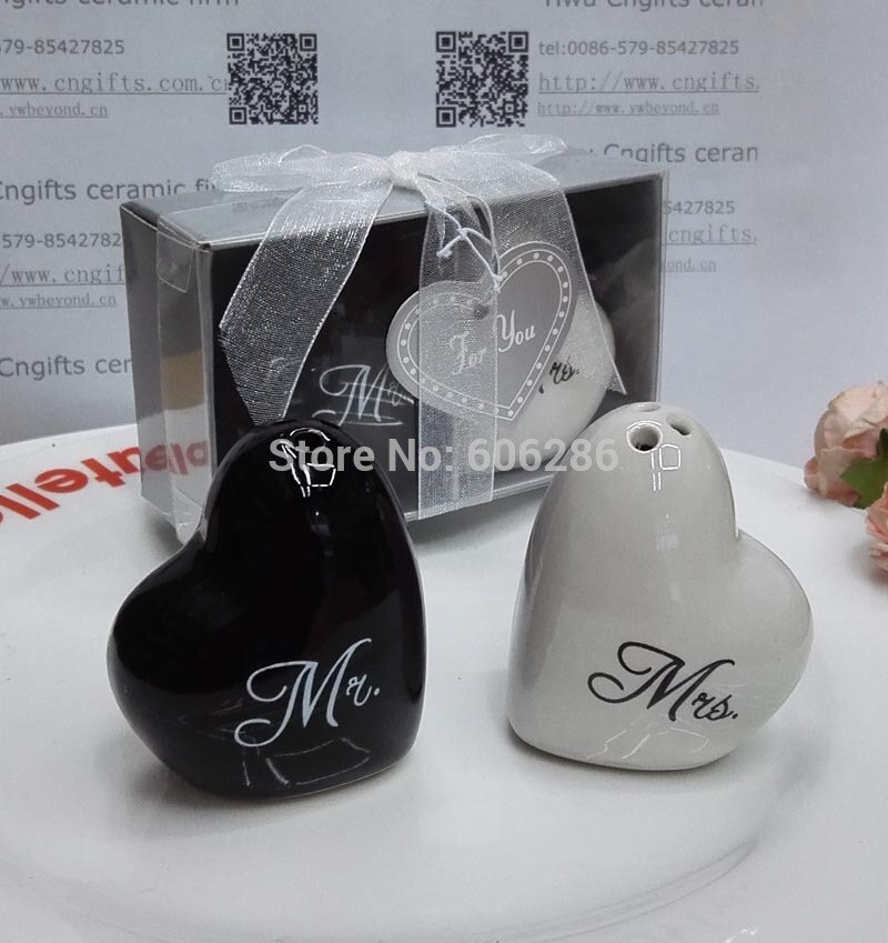 40pcs(20sets)/lot wedding return heart shaped Mr Mrs Ceramic Salt and Pepper Shakers for event giveaways