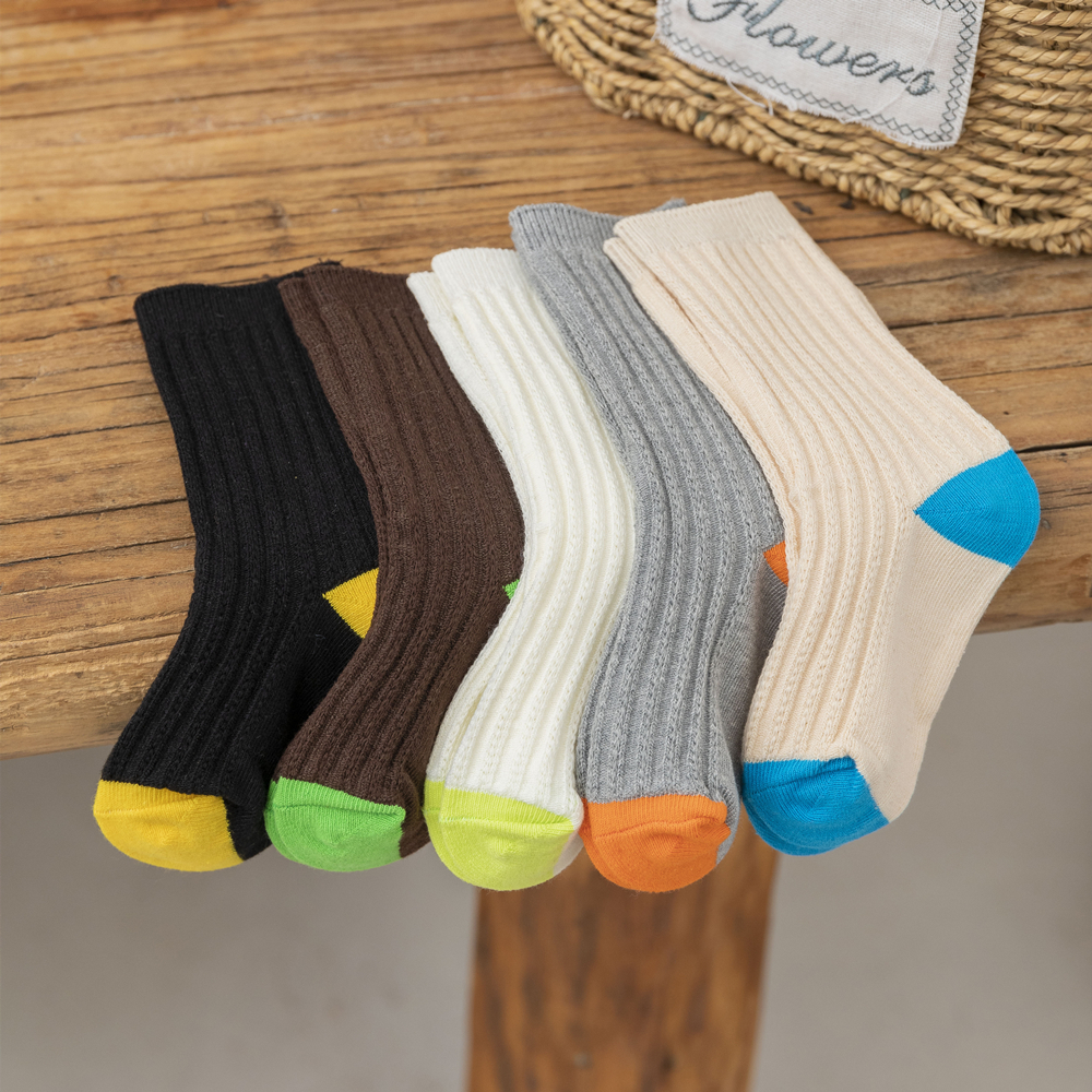 1 Pair Korean Style Mid Tube Socks for Children Four Seasons Solid Color Soft Cotton Boys Girls Casual Socks College Sports Sock