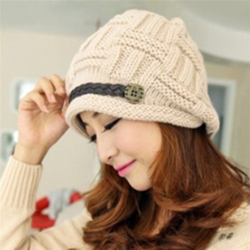 GAOKE 1Pcs,Woman Knitting Earmuffs Hat, Winter Pure Manual Warm Cap, Five Color, Christmas