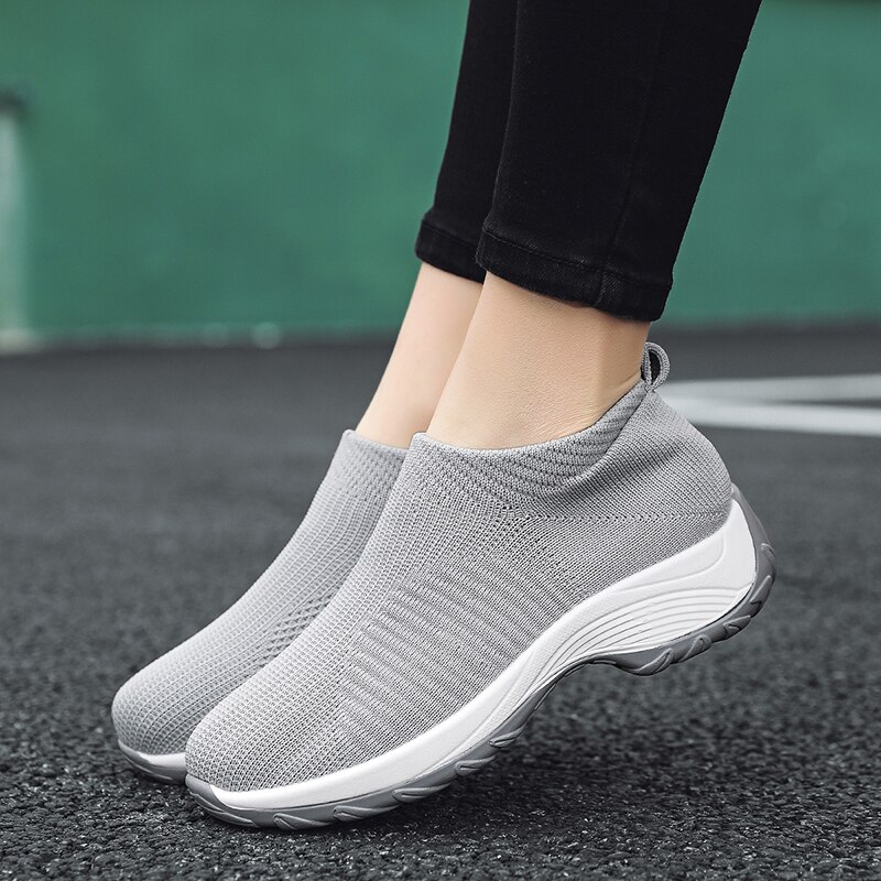 Buty do chodzenia kobiety Chunky Sneakers platforma moda Knitting mokasyny na co dzień Slip-on oddychające