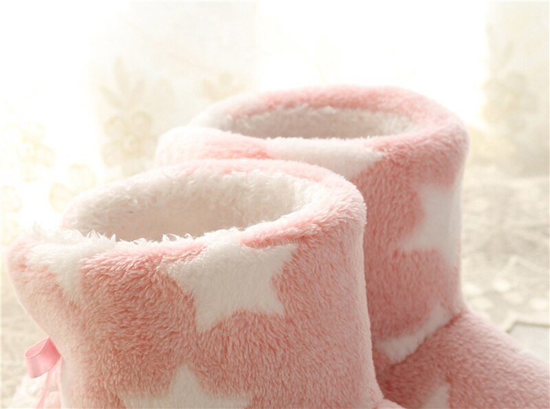 Pantoufles de coton hiver nouvelle maison chaussures hiver intérieur coton soins chaussures femmes antidérapantes à semelles épaisses chaussures faites à la main