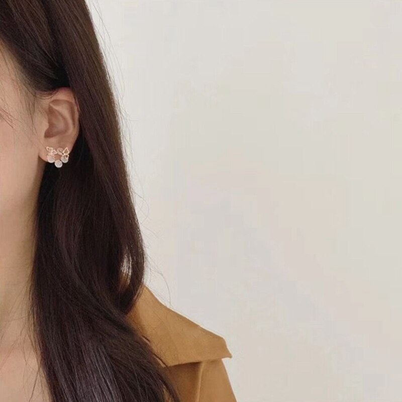 MENGJIQIAO Coreano Nuovo Sveglio Elegante Acrilico Del Fiore del Metallo Della Farfalla Orecchini con Perno per Le Donne La Moda Boucle D' Oreille Ragazze Gioielli