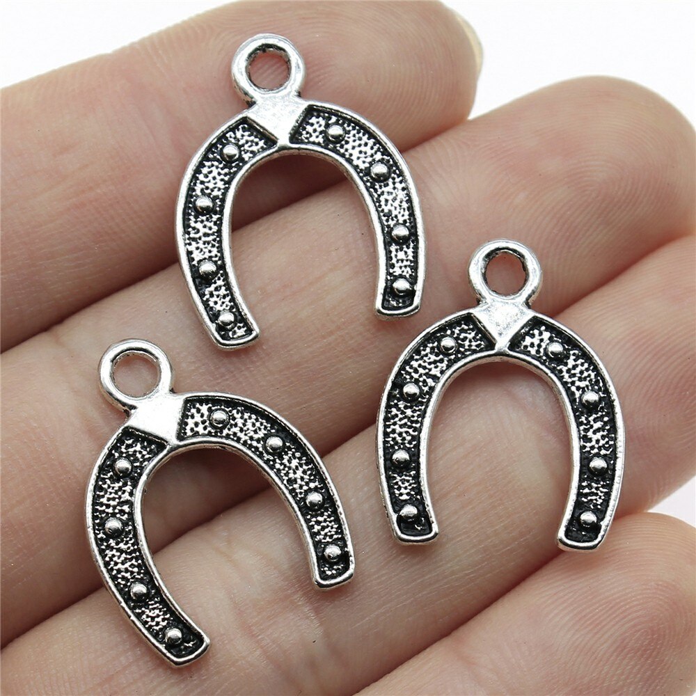 20Pcs Hoefijzer Hanger Charms Antiek Zilver Kleur Horse Shoe Charms Sieraden Diy Lucky Horseshoe Bedels Voor Armband: B13870-23x18mm