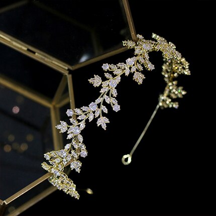 Classic Crystal Wedding Hoofddeksels Zirconia Haarband Bruids Haar Accessoires Hoofdtooi Bridal Crown Diner Party Accessoires: Goud-kleur
