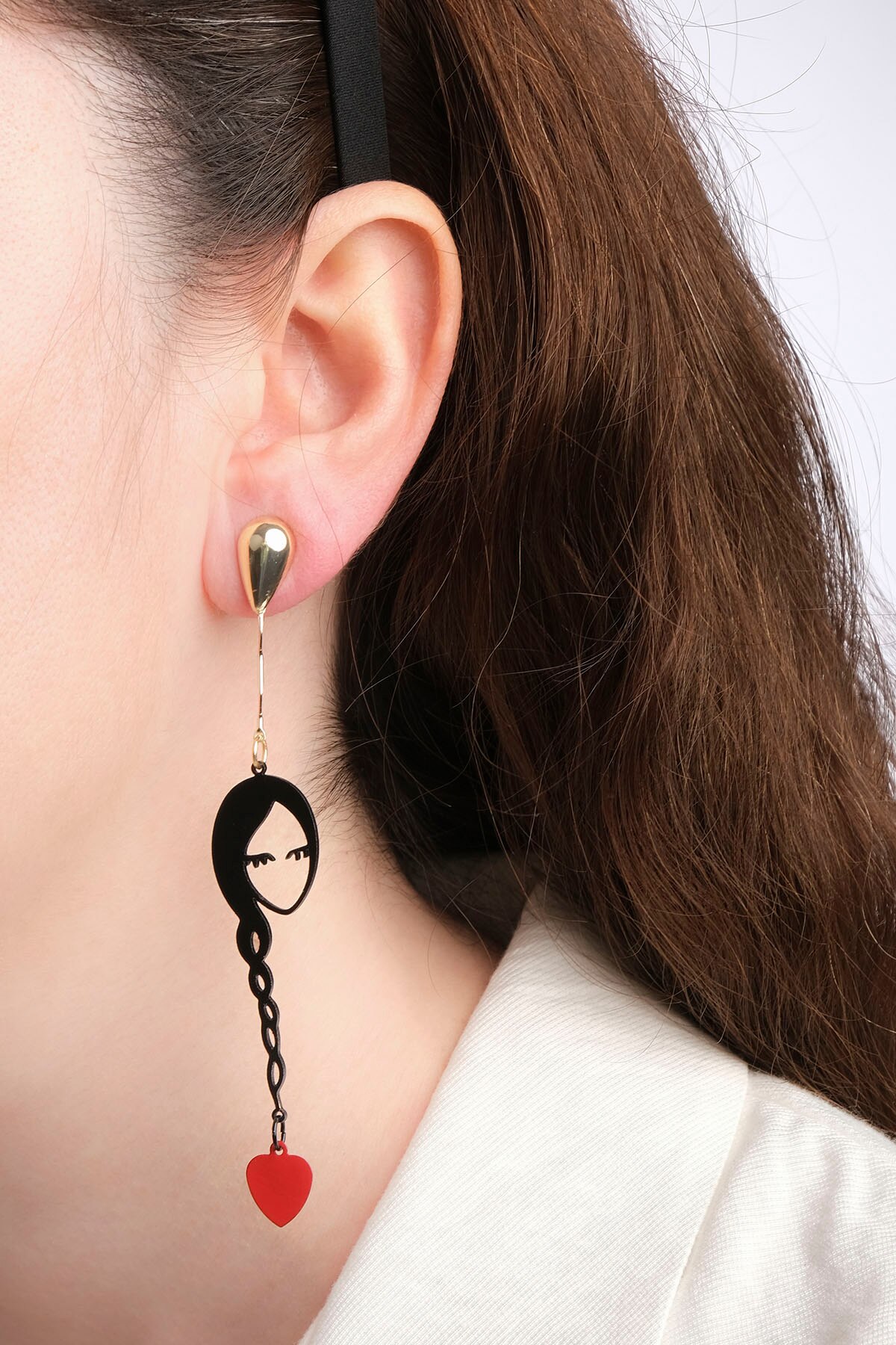 Marjin For Woman Earring Cat and Bird Figured Gold and Black Colored Dangle Earrings Jewelry