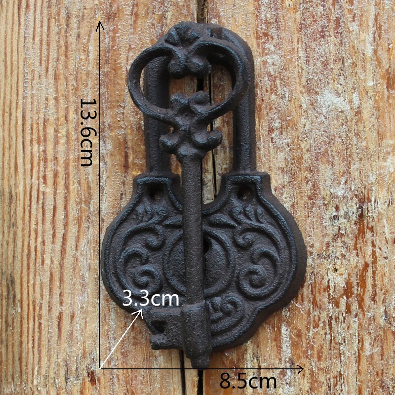 Rustic Key Lock Cast Iron Door Hand Knocking European Home Garden Decor Heavy Metal Door Handle Farm House Accents Door Handle
