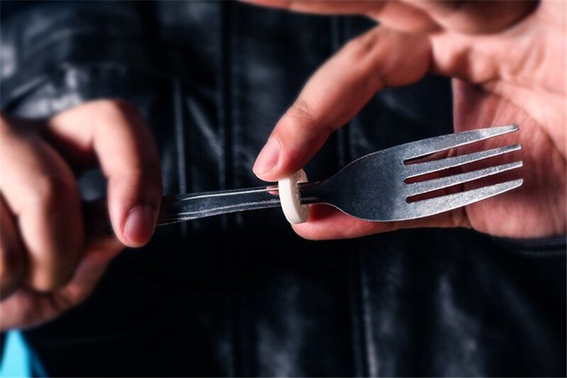 1 set Linking Zecche Trucchi Magici Linking Anello Caramelle Magia Mago Close Up di Strada Trucco Puntelli Illusion Divertimento Classico Giocattolo