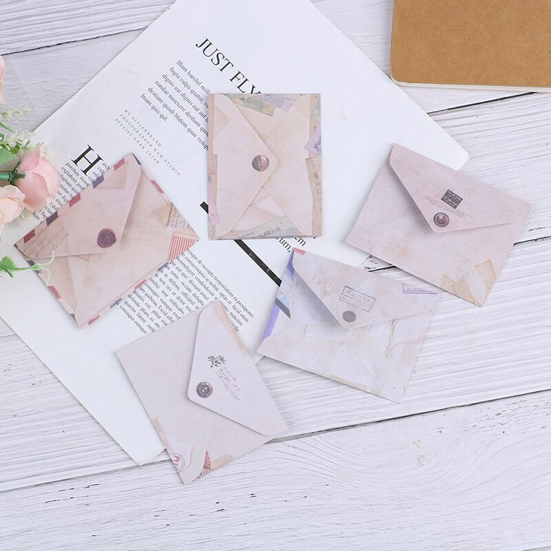 Piriuuo 25 stuks mini-enveloppen, kraftpapier enveloppen met 25 blanco kaarten, 10,5 x 7 cm, kleine enveloppen met hartsluiting, mini-enveloppen voor doe-het-zelf bedankkaarten, cadeaukaarten