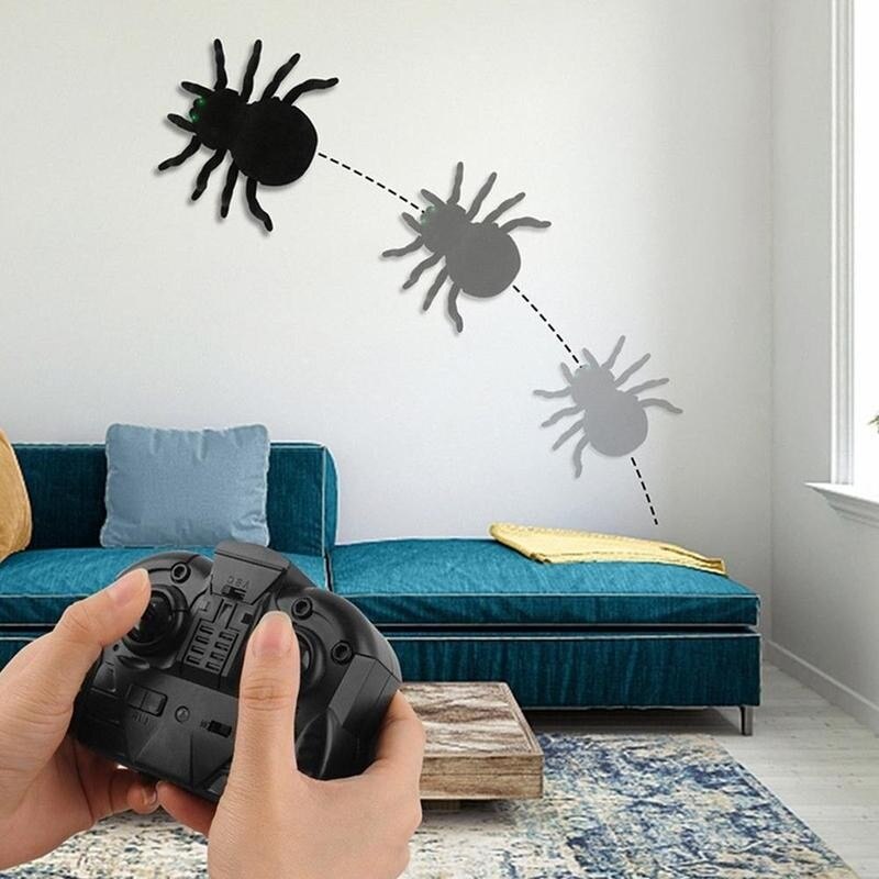RC Wall Climbing Spider Prank Toy Remote Control Simulation Spider Scary Trick Toy Remote Control Spider Animal Halloween
