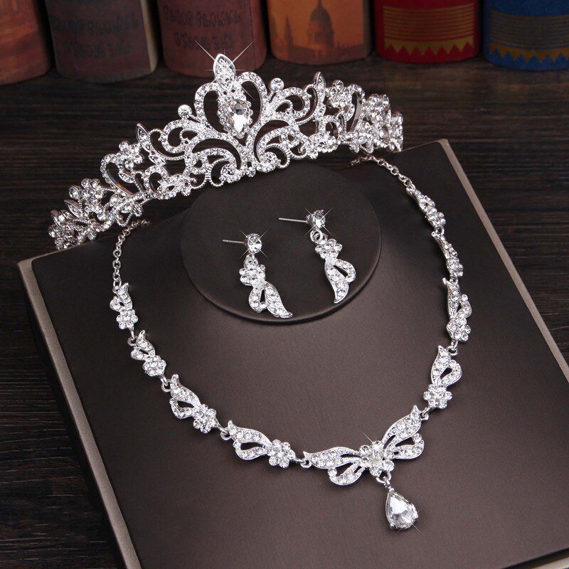 Parure De Bijoux Papillon – Collier + Boucles D’oreilles Perle Et Cristal Blanc (rhodié)