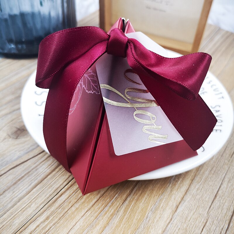 20pcs Triangular Pyramid Candy Box Wedding Favors and Boxes Chocolate Box Giveaways Boxes Party Supplies