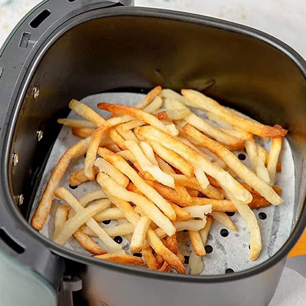 200Pcs Baking Paper Perforated Grease Proof Fryer Liners Heat Resistance Paper Liners White Parchment Paper Sheets for Cooking