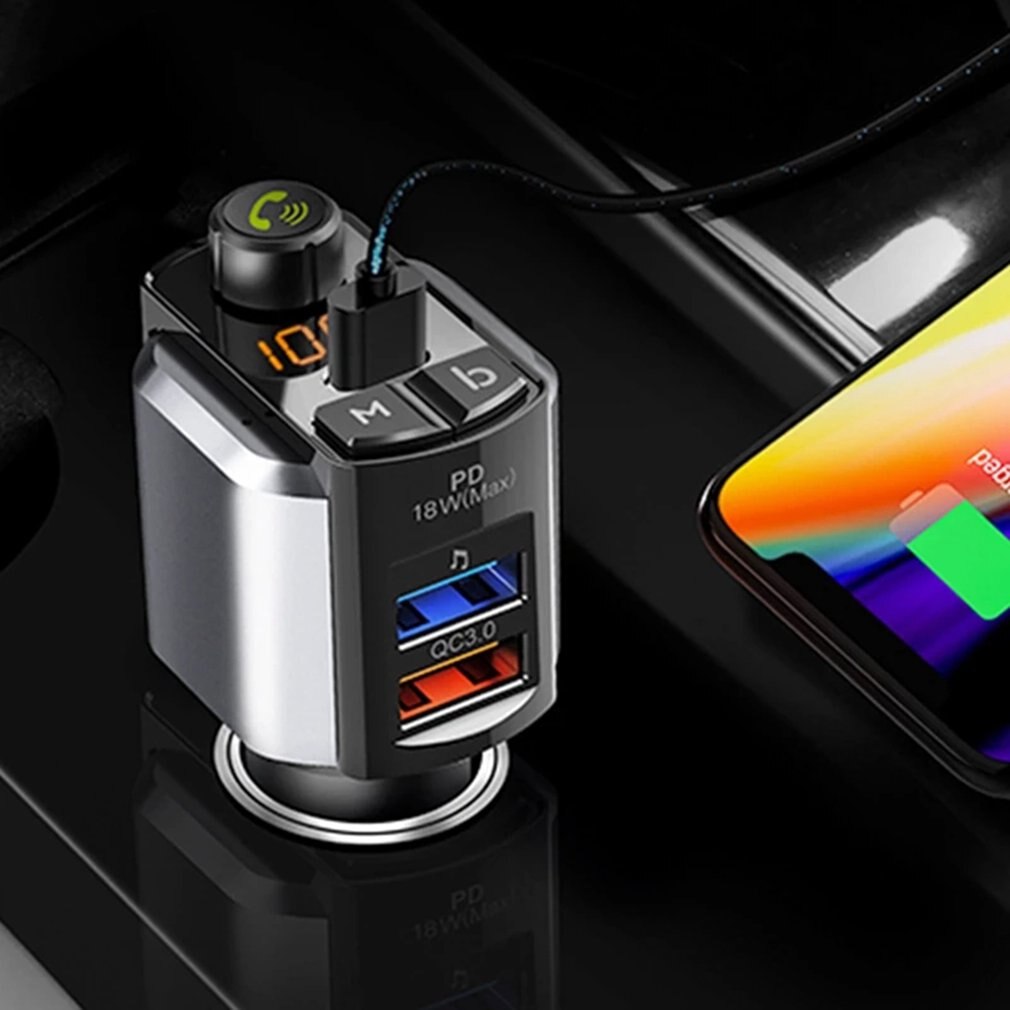 Kabelloses autoradio mit  mp3 playern, bass-subwoofer, fm-transmitter und kabellosem ladegerät für  mp3 player  pc18w qc3.0