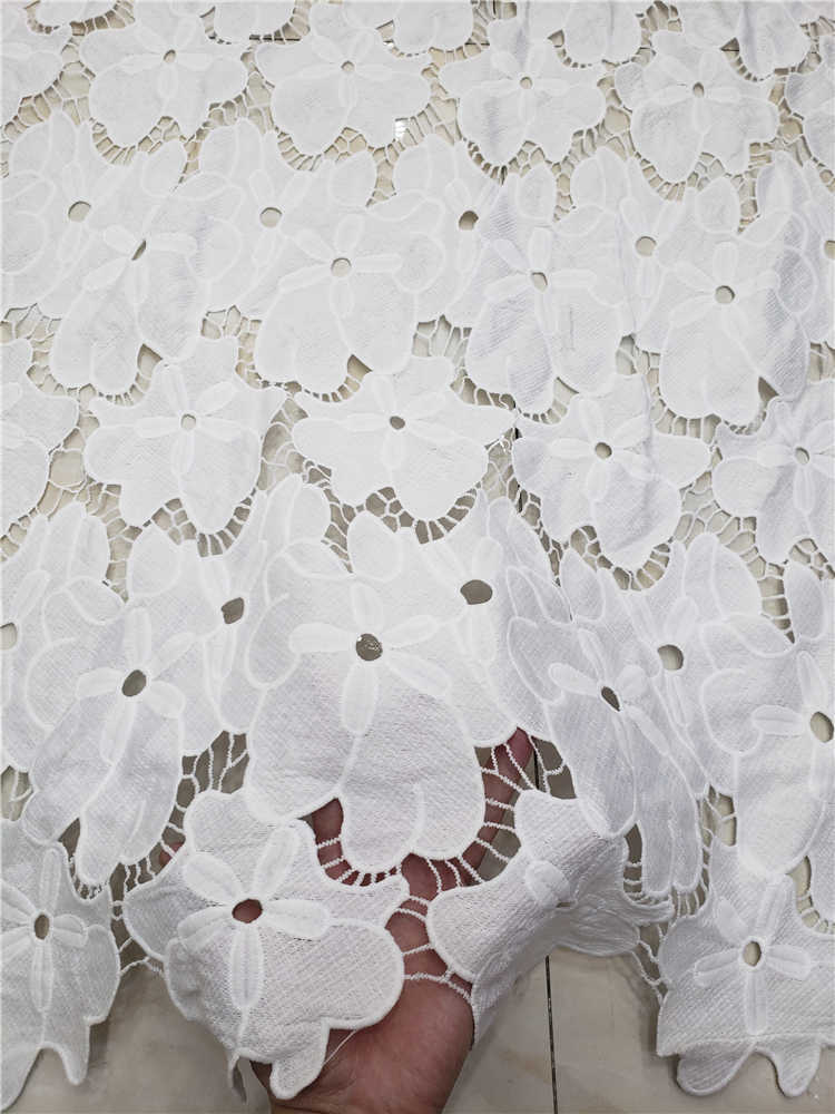 Tela de encaje de guipur de grado clásico para vestido de boda, tejido suave bordado, cordón africano, color blanco puro, amigable con la piel, última NN957-k: Pure white7