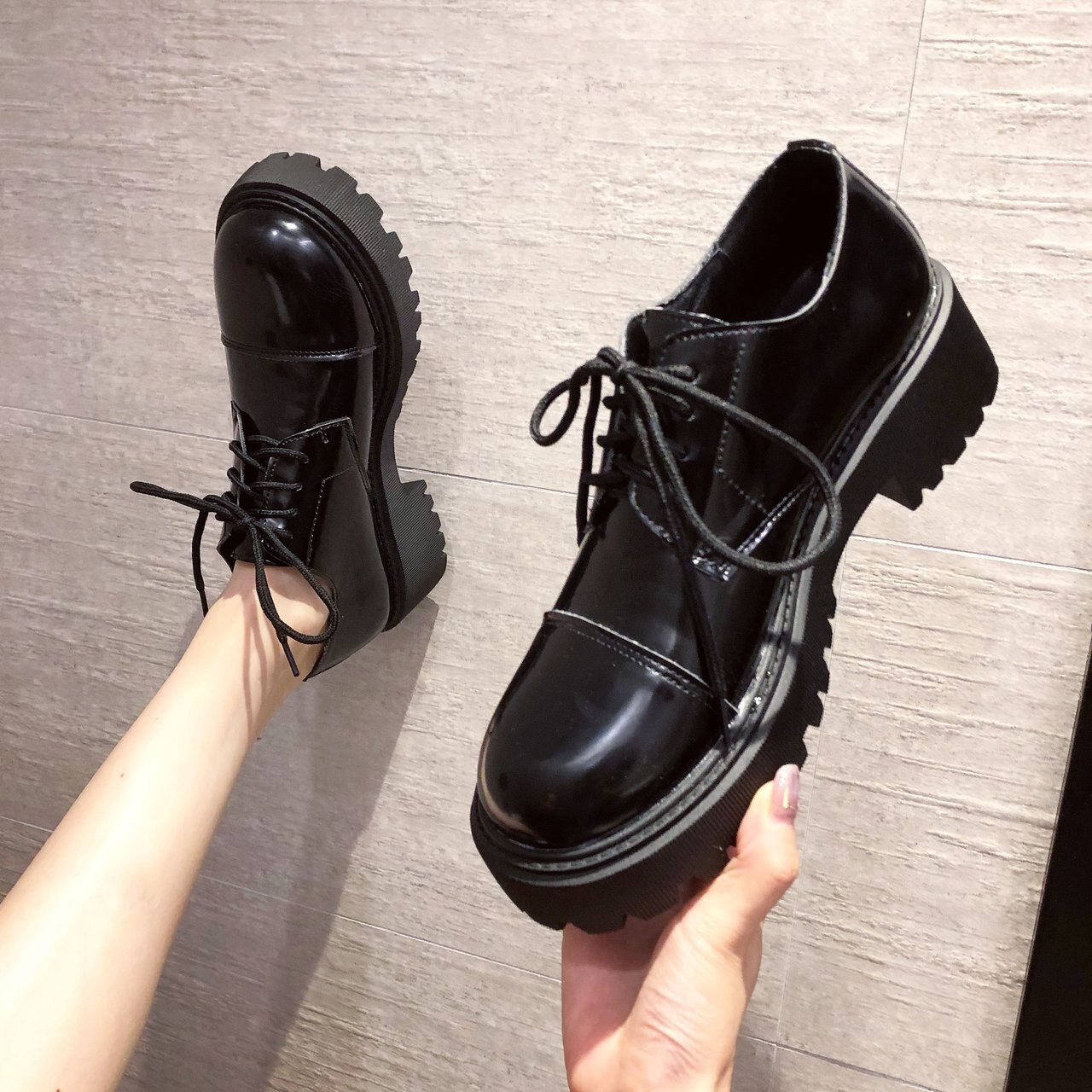 Herfst/winter oxford schoenen voor dames met veters, dikke zool, stevige leren casual schoenen voor dames, platte schoenen met ronde neus en plateauzolen