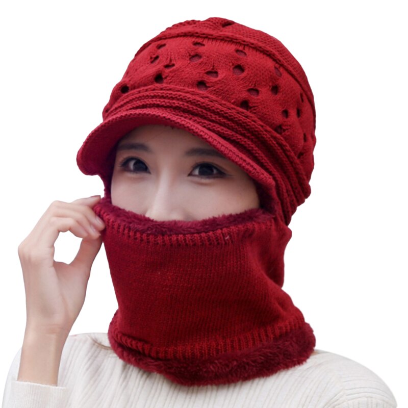Senhoras inverno quente corda agulha forro de pelúcia quente à prova de vento capa completa cordão earmuffs com capuz czapki zimowe dla dziewczynki: Red wine