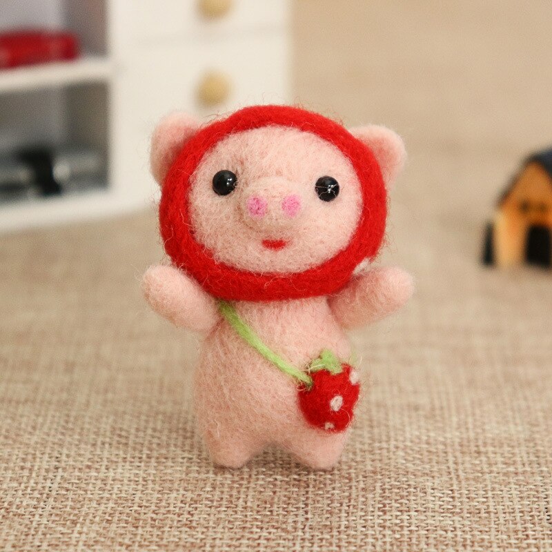 Jiwuo Cute Animal Pig Toy Doll Wool Felt Poked Kitting Non-Finished Handcarft Wool Felting Material Package
