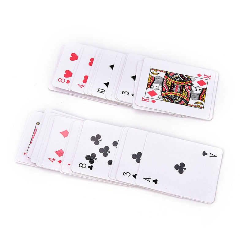 1set Mini Playing Card Travel Home Game Solitaire 5.3x3.8 cm Board Game