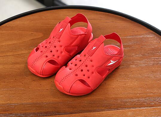 Hollow breathable boys loafers Summer Skid-proof Soft-soled Net cloth Children Shoes: Red / 8.5