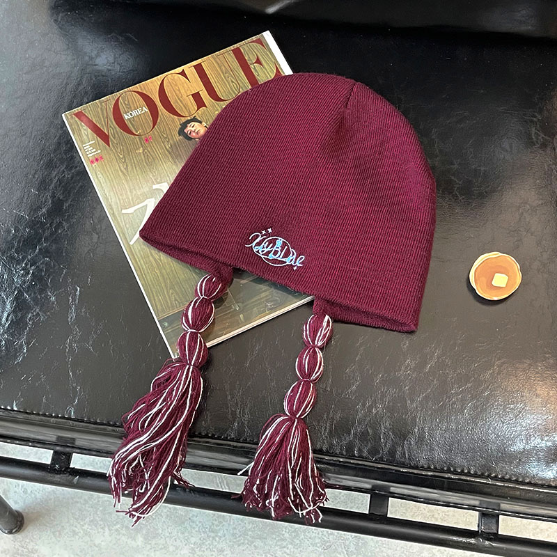 women&#39;s winter hat dreadlocks Hat with ear flaps flat caps hip hop hats Embroidered letter cap Cotton hand woven Hat: Red
