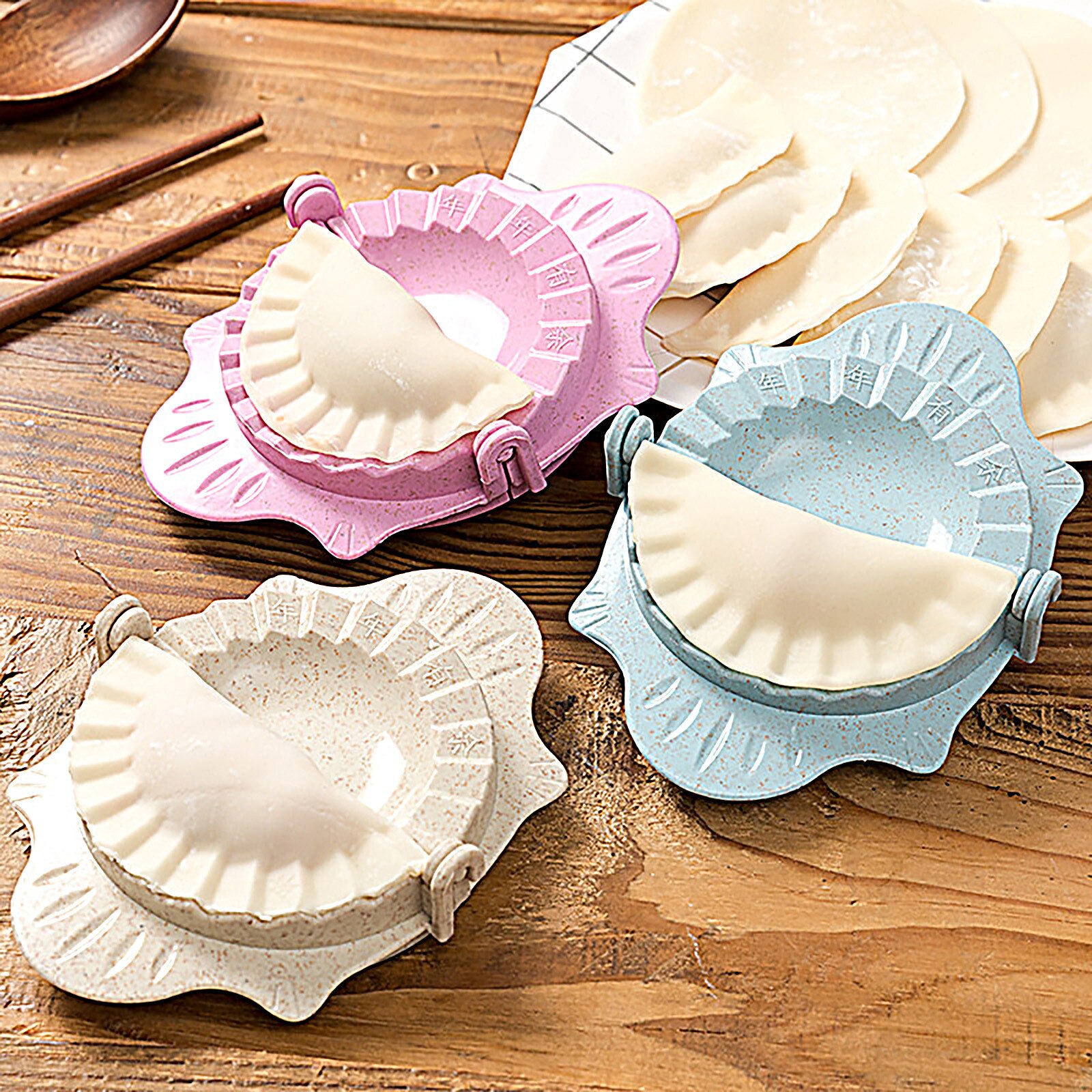 Plastic Dumpling Molds Chinese Food Jiaozi Maker Dough Press Dumpling Pie Ravioli Hand Mould Kitchen DIY Tools