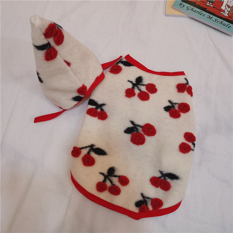 Söt körsbär hund väst vinter fransk bulldog kläder mops kläder med hatt mössa pudel schnauzer frenchies hund kostym husdjur outfit: L