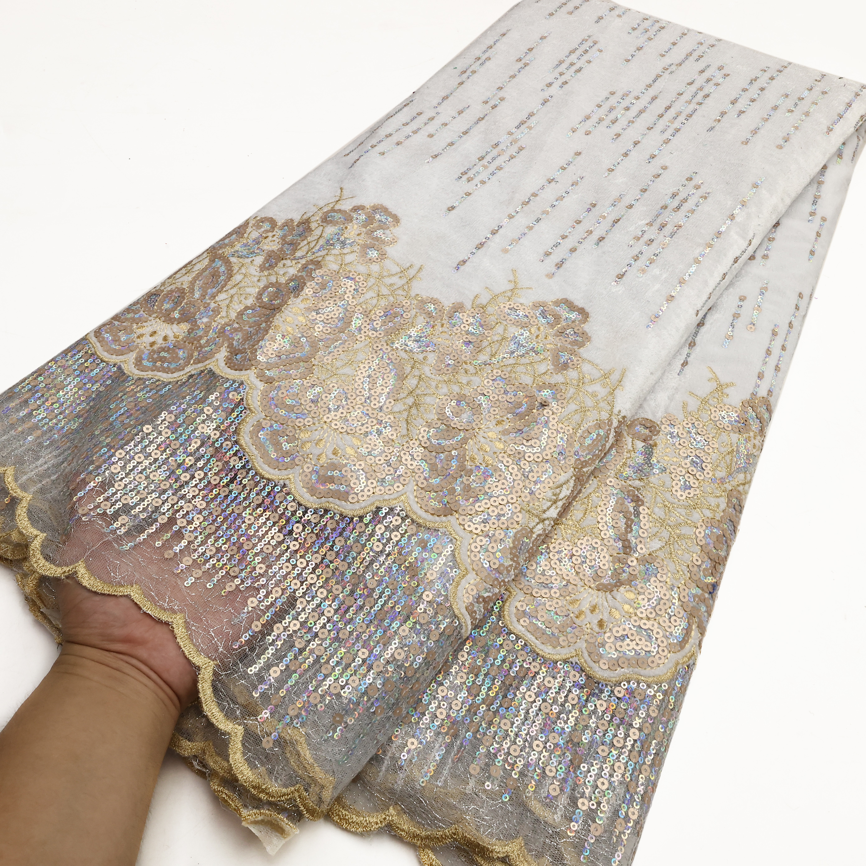 Tessuto di pizzo di velluto africano di moda tutto'ingrosso di alta qualità donne partito paillettes ricamo materiali di pizzo nigeriano: Ottone / 2.5yard