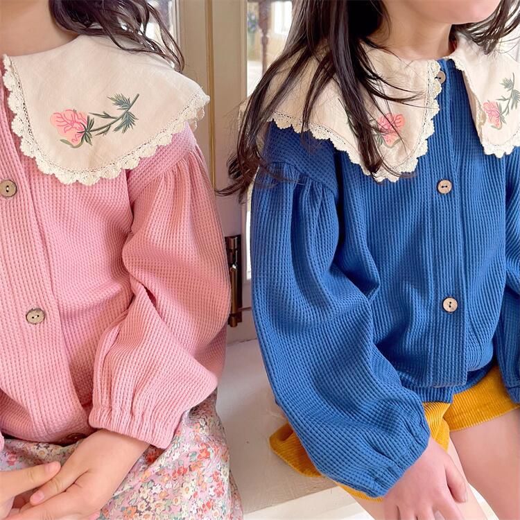 1650C cappotto da ragazza 2022 primavera nuovi vestiti per bambini coreani Cardigan lavorato a maglia in pizzo colletto rovesciato cappotto sottile Waffle