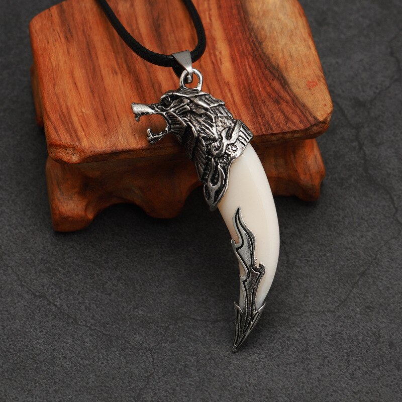 2022 Punk Cool Brave Men Wolf Teeth Pendant Necklace Women Men Lucky Jewelry Vintage Imitation Tooth Amulet Pendant Necklace: 4