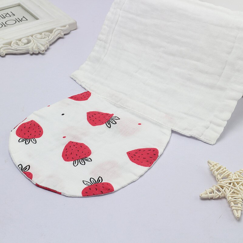 Tecknad fågel kanin elefant djur bebis spädbarn handduk svettabsorberande torkduk bomull dagis svettabsorberande handduk: Jordgubbe