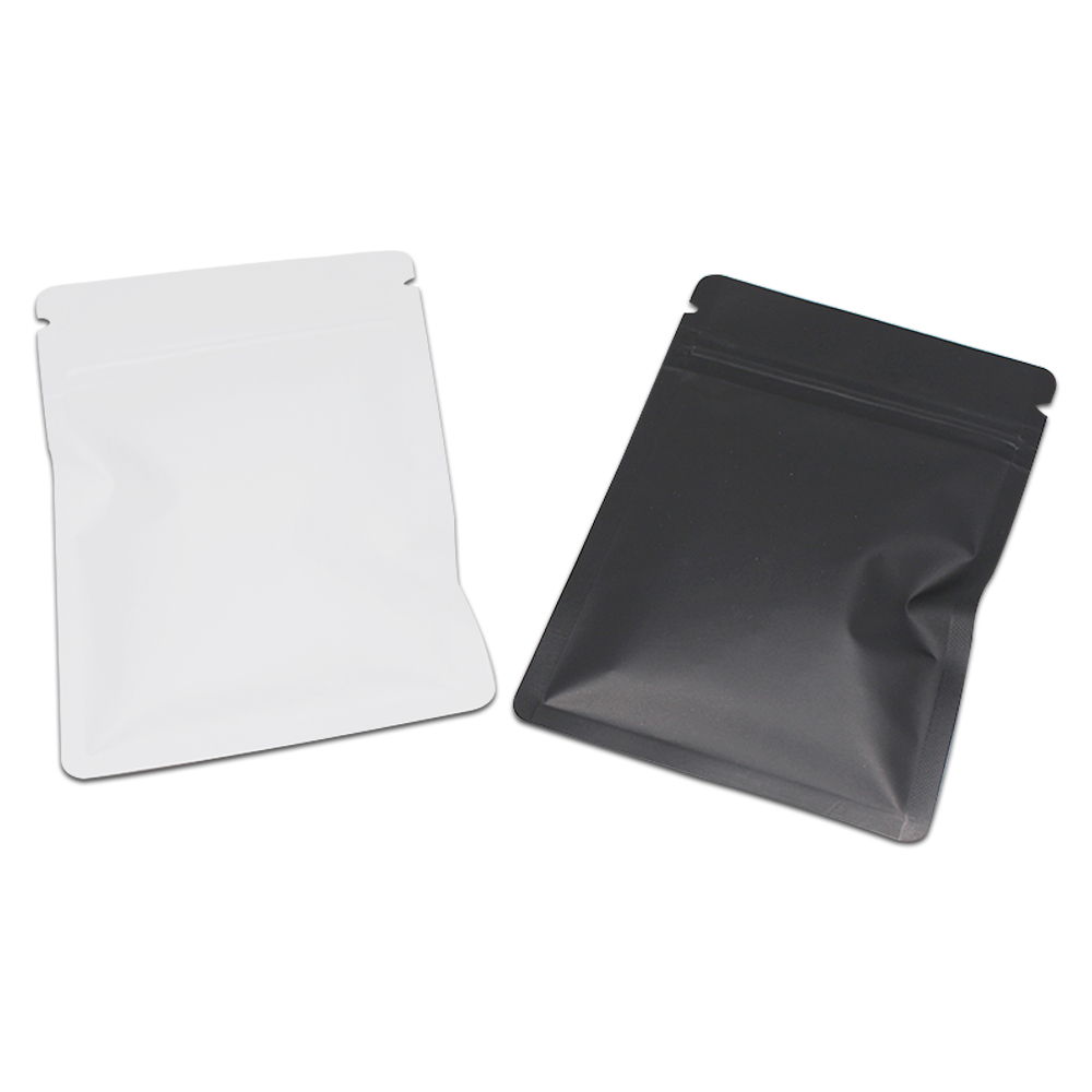Luxe Satijn Zakjes Mat Zwart Met Koord Medium 12x17cm 10stuks P 100001433