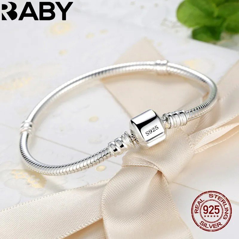 Handgefertigtes Original-Edelschmuck-Charme-Armbinde aus 925er-Sterlingsilber, weiche, glatte Schlangenknochen-Armbänder für Frauen