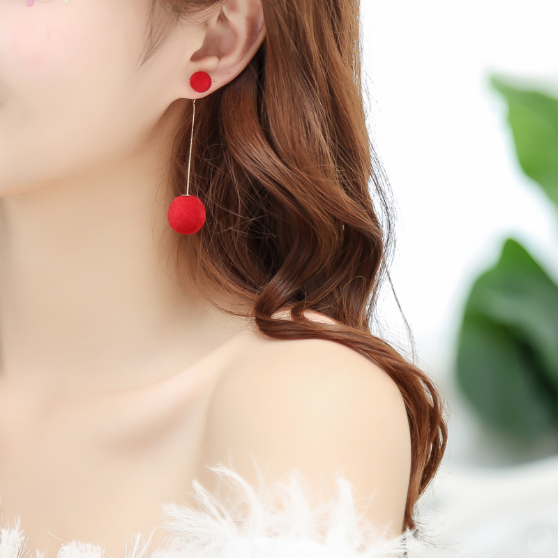 Pendiente colgante de bola de pelo dulce coreano para mujer, joyería de cristal rosa y rojo, personalidad femenina, Brincos de piel de felpa rosa Simple: Vino tinto