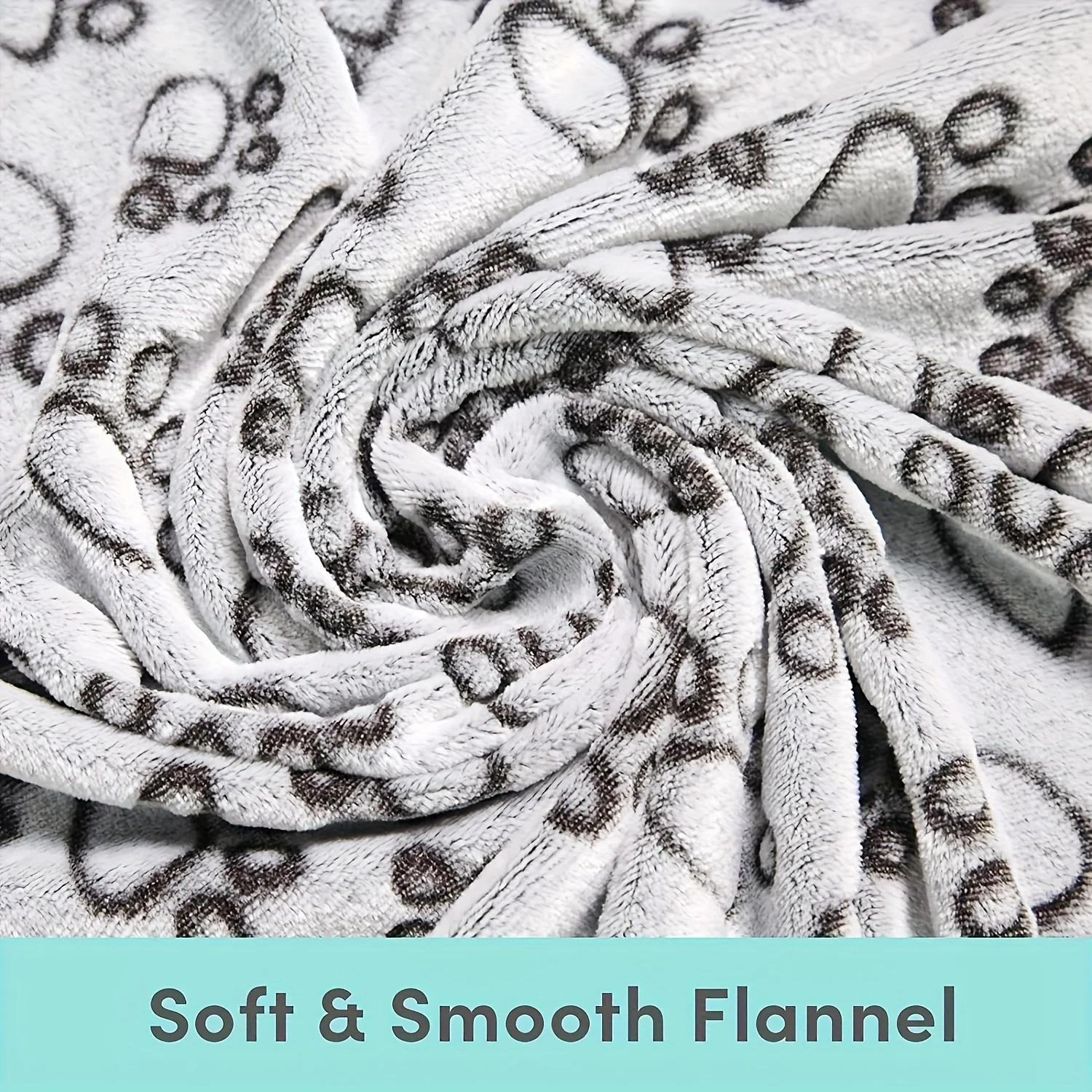 Soft Fluffy Pet Blanket Cute Cartoon Pattern Pet Mat Warm and Comfortable Blanket for Cat Dogs Cat Bath Towel