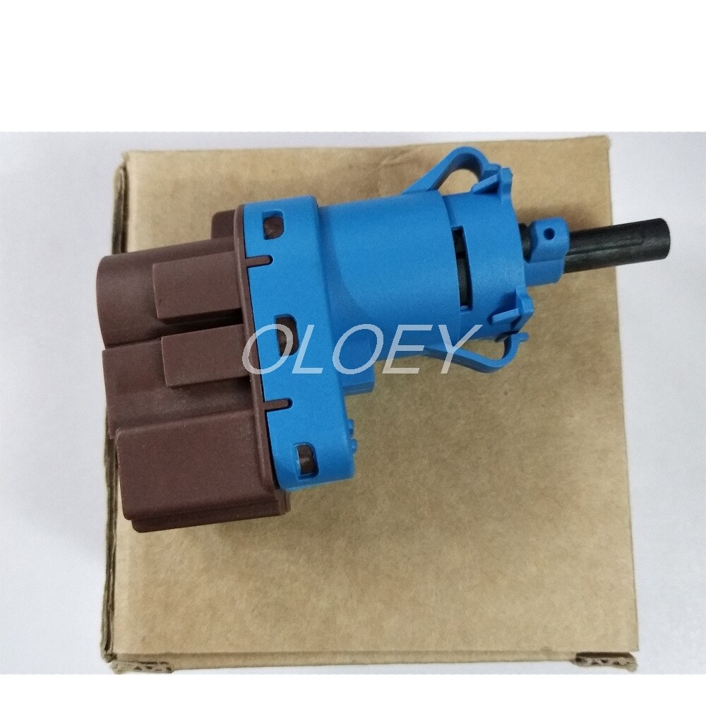 Brake light switch Brake light switch XKB500110 for Land Rover found three generations four generations Range Rover Sport