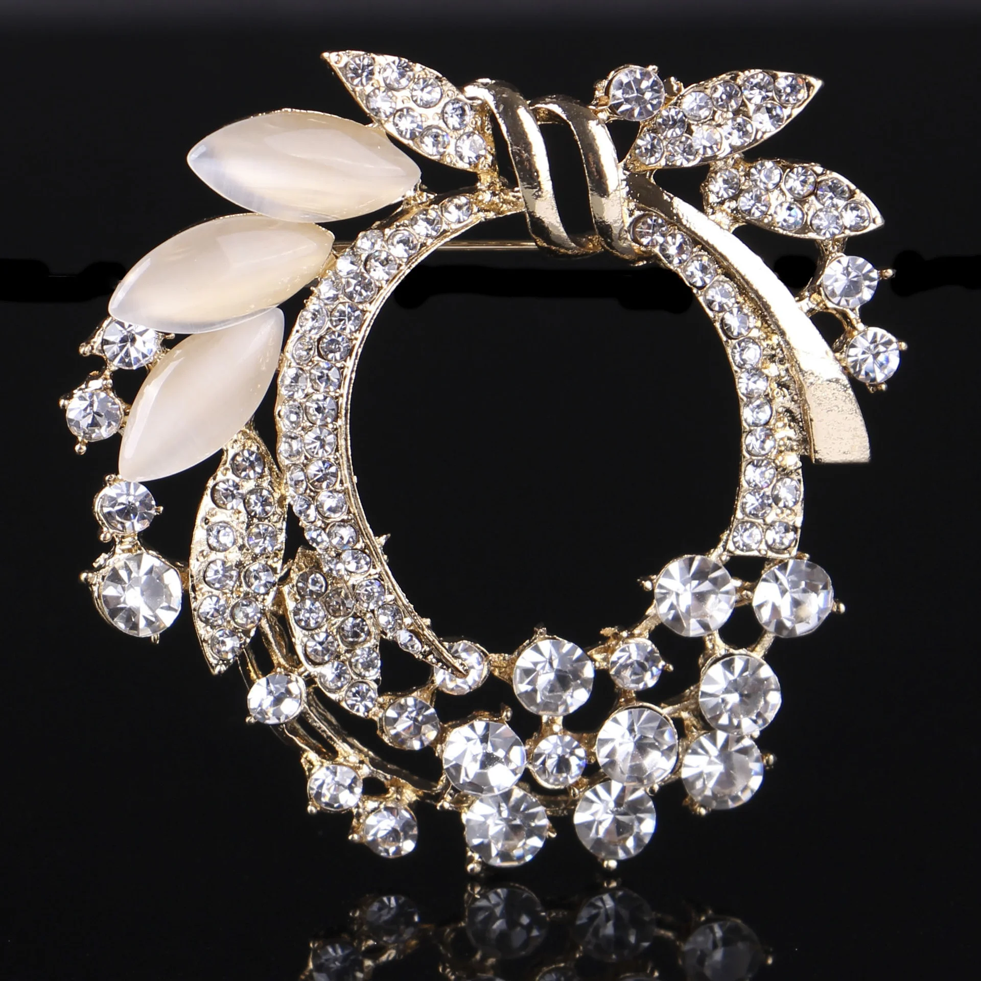 Accessoires pour vêtements pour femmes, grand flocon de neige, perle, cristal, broche à fleur exquise: Couleur jaune clair