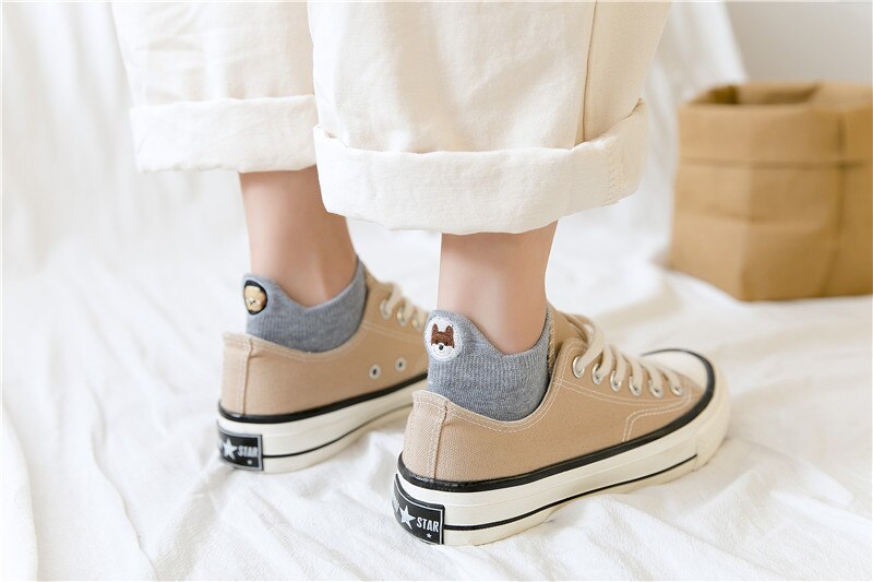 2020Socks children's left and right feet embroidery dog boat socks women's college wind spring socks cotton cartoon products