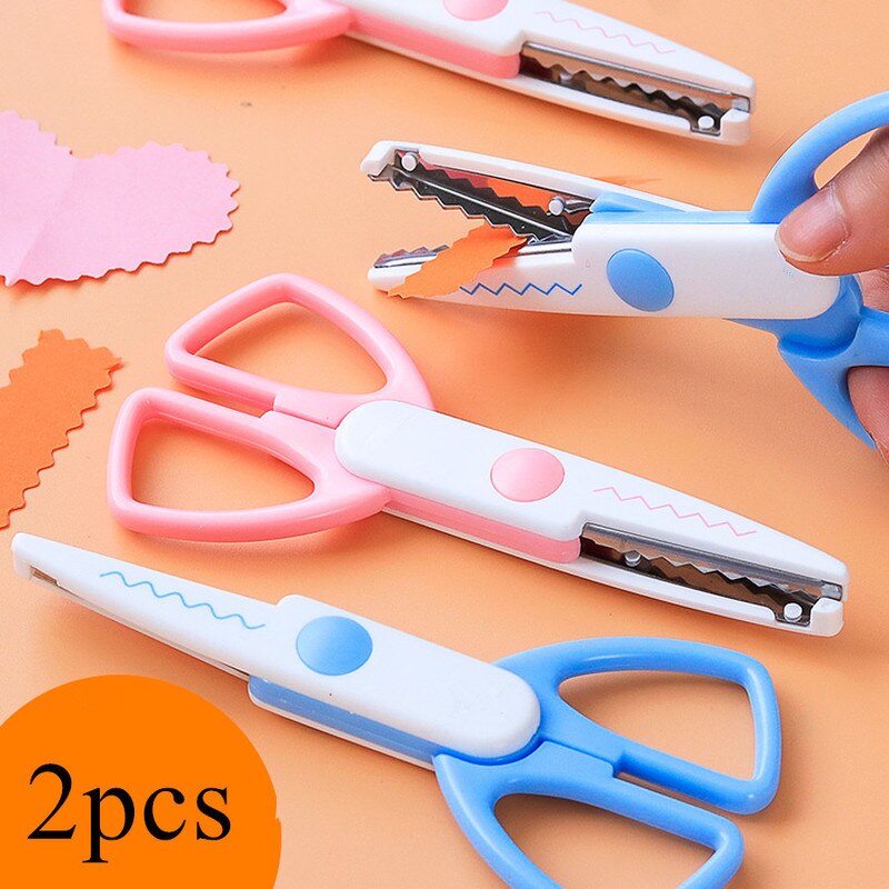 2Pcs Laciness Schaar Metalen En Plastic Diy Foto Snijder Papier Scrapbooking Kant Gekarteld Wave Kant Craft Briefpapier Schaar