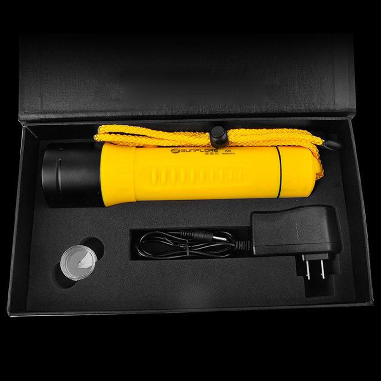 Diving Underwater Flashlight Waterproof Scuba Dive Lamp Torch Light Rechargeable Outdoor Camping Lighting 300M
