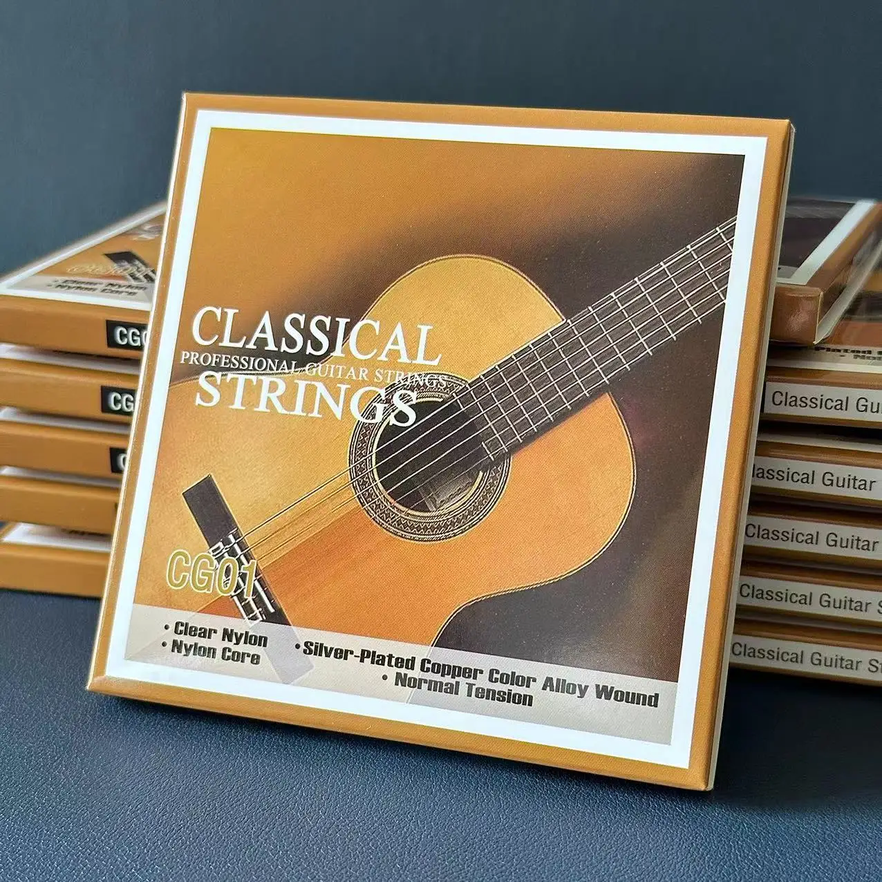 Cordes de guitare classique - Basses à noyau en nylon - Alliage de cuivre plaqué argent - Tension normale / Jeu de 6 cordes (028-043)
