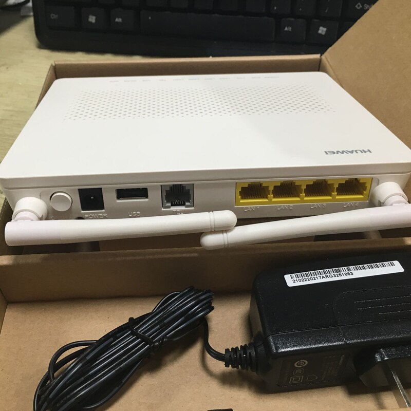 100% Nuovo originale per HW HG8546M Gpon WiFi Ont onu 1GE + 3FE + voce + WIFI Inglese Firmwarel modem apparecchiature di Rete di telecomunicazioni
