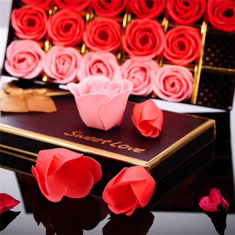 Romantisk rose såpe blomsterhoder kunstige blomster badeblader boks til valentinsdag bryllupsdekorasjon