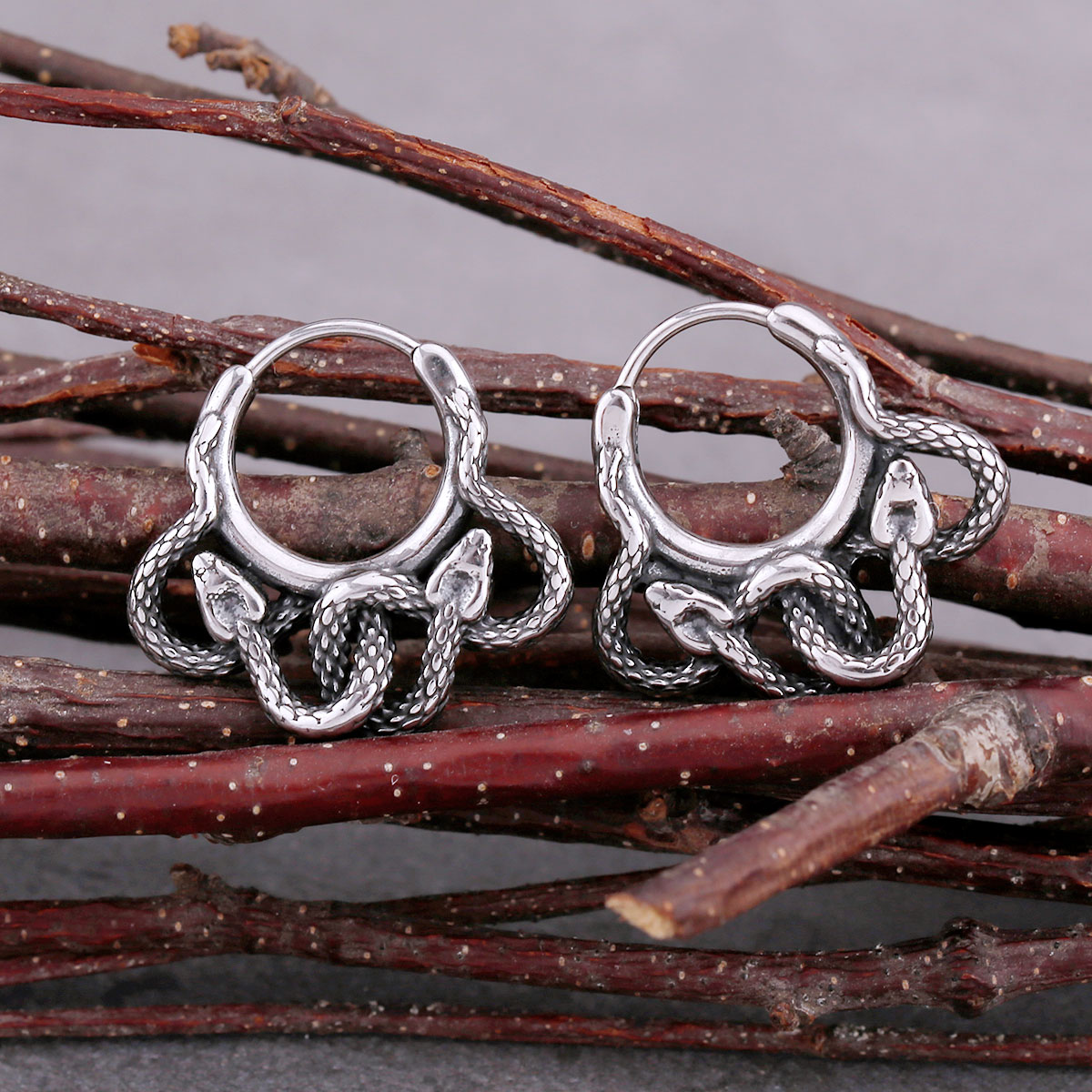 Pendiente de aro de serpiente Animal Vintage para hombre, accesorios de motociclista de Hip Hop Rock de acero inoxidable, de joyería Punk de