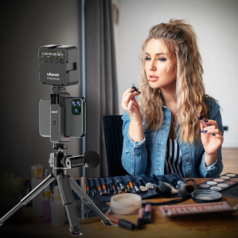 Mini tripé Ulanzi U-Vlog lite com 360 ° Cabeça esférica e sapata fria Selfie Stick Tripé de mesa para câmera iPhone Android Phone DSLR