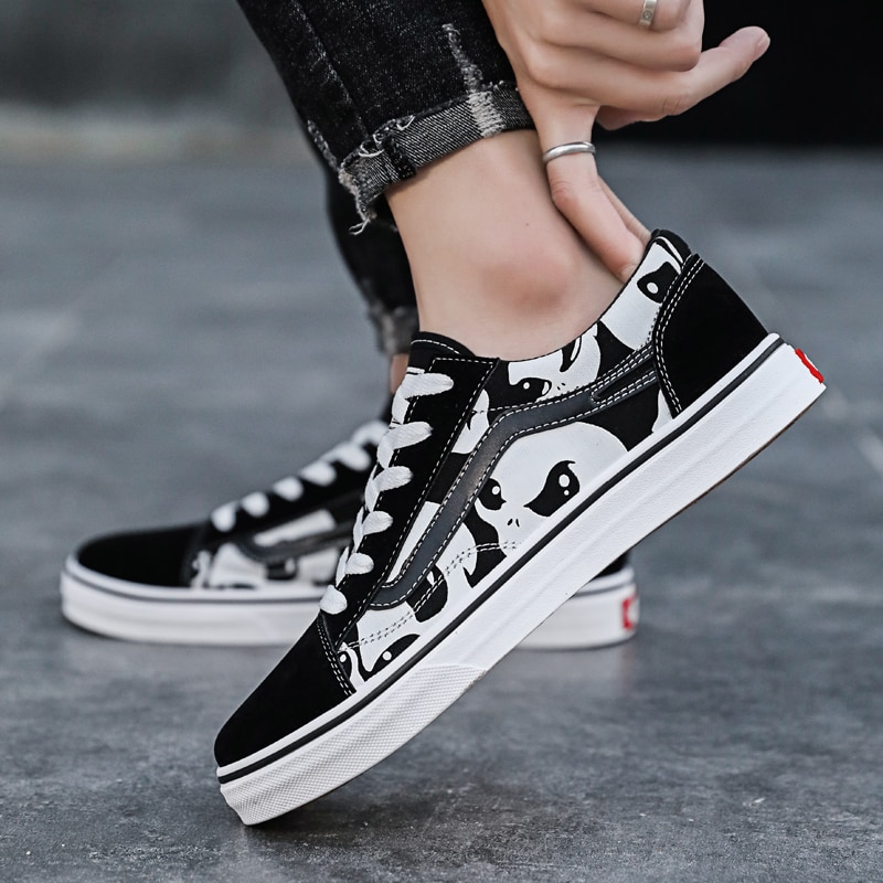 Chaussures pour hommes chaussures pour femmes chaussures en toile chaussures de couple grimace couple étudiants chaussures de planche chaussures de sport tennis