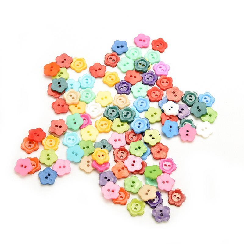 100PCS Mix Forma Ci Sono Un Sacco di Colori FAI DA TE Scrapbooking Cartoon Bottoni Plastica Bottoni Per Bambini Indumento di Cucito Nozioni Giocattoli