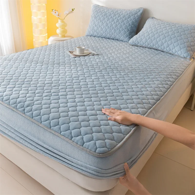 Super dikke fleece warme matrashoes All-inclusive pluizig gewatteerd hoeslaken Effen kleur matrasbeschermer voor de winter: 200x220cm / Paars