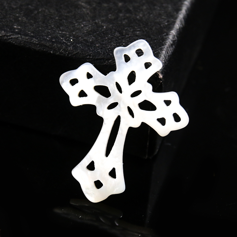 1PC Natural Sea Shell Handmade Craft Exquisite Hollow Carving DIY Jewelry Accessories Pearl White Cross Beach Wedding Decor
