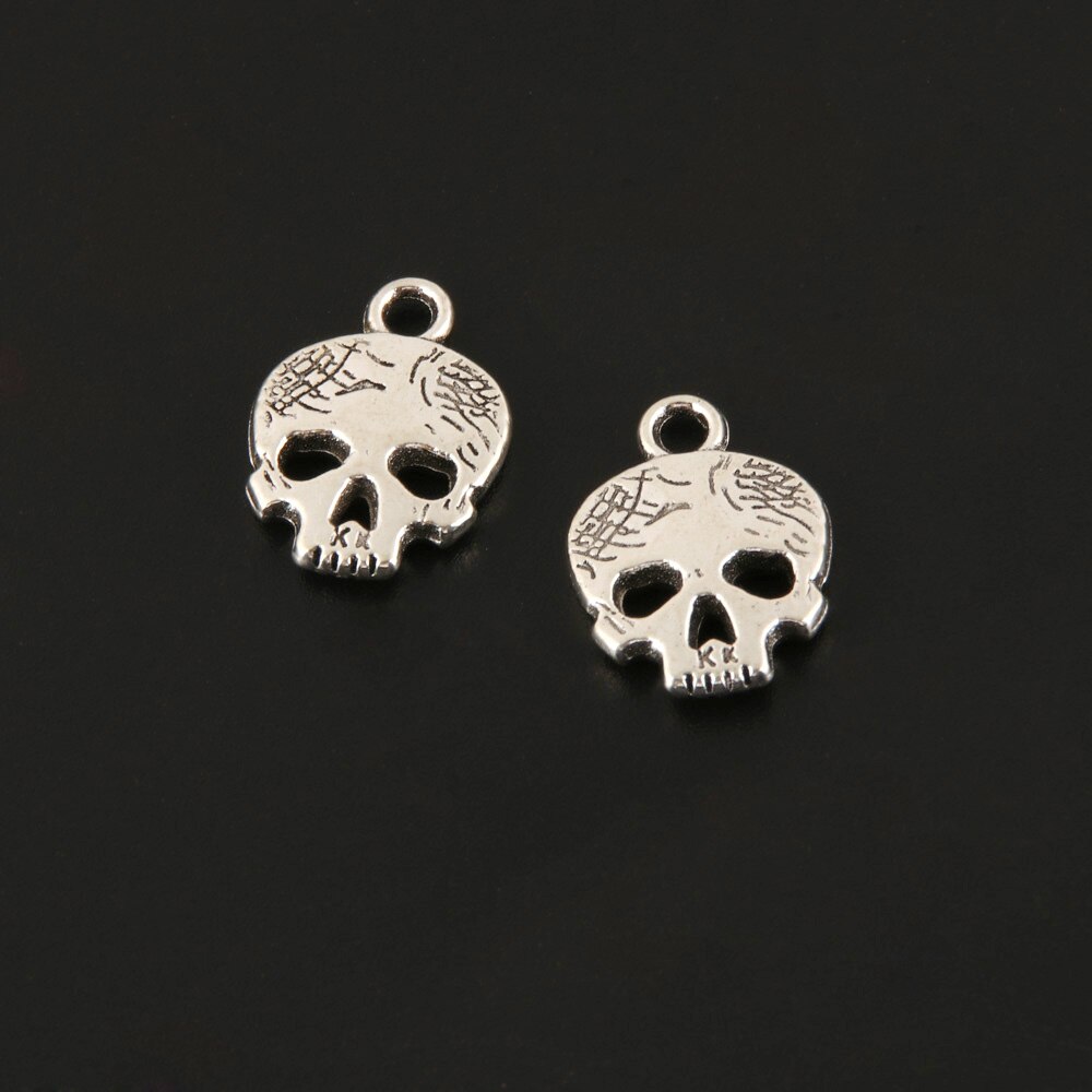 30 stücke Reize Gemalt Gesicht Schädel Stecker Halloween Silber Farbe Anhänger Für DIY handgefertigt Ergebnisse Zubehör